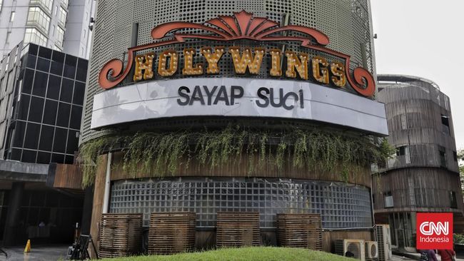 --pengacara-gugat-holywings-rp--m-soal-promo-miras-muhammad-maria