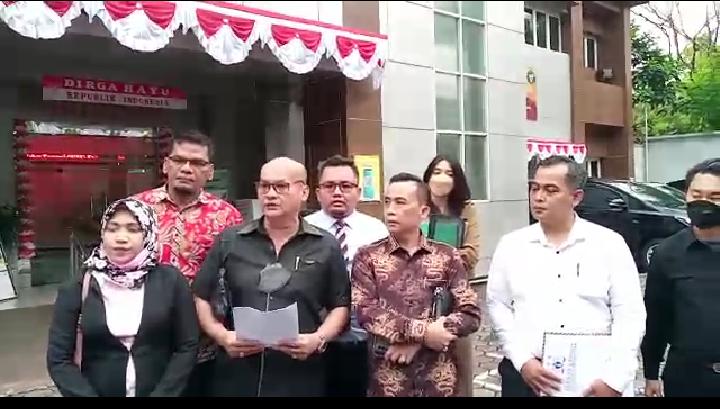 pt-alam-sutera-realty-tbk-menyerobot-tanah-seluas---hektar-milik-seorang-warga-yang-bernama-ali-chandra-warga-perumahan-ciledug